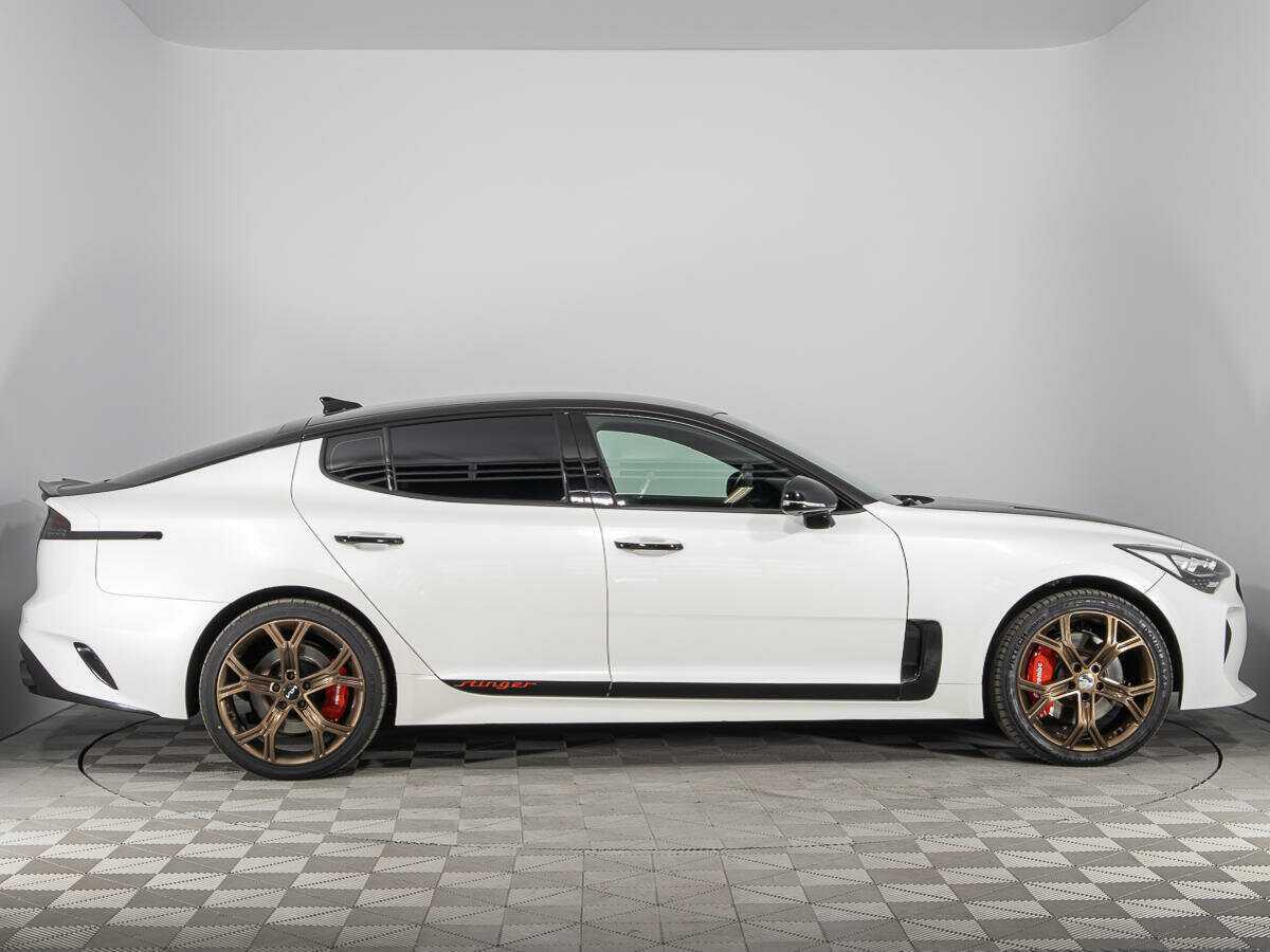Купить Kia Stinger, 2018, 123 337 км, фото №4