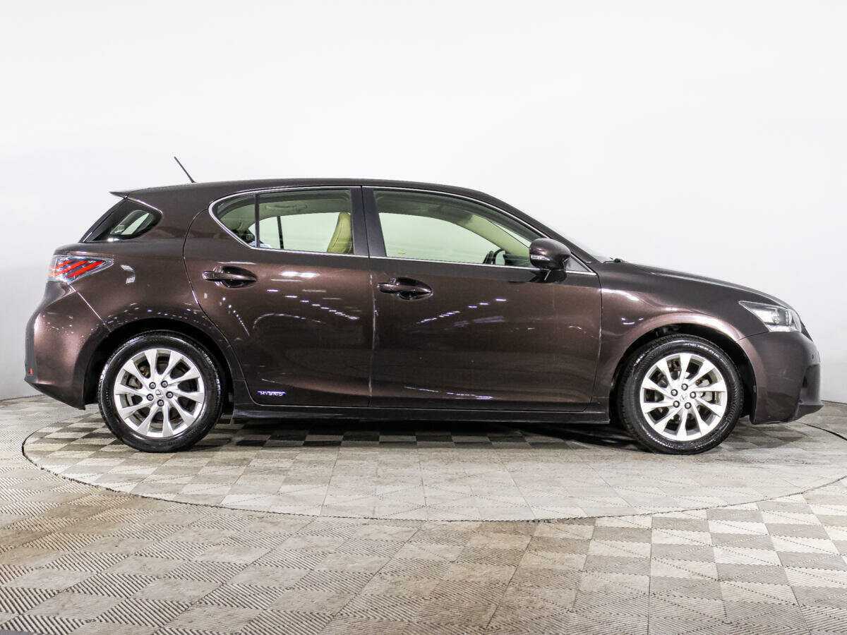 Купить Lexus CT 200h, 2011, 185 481 км, фото №4