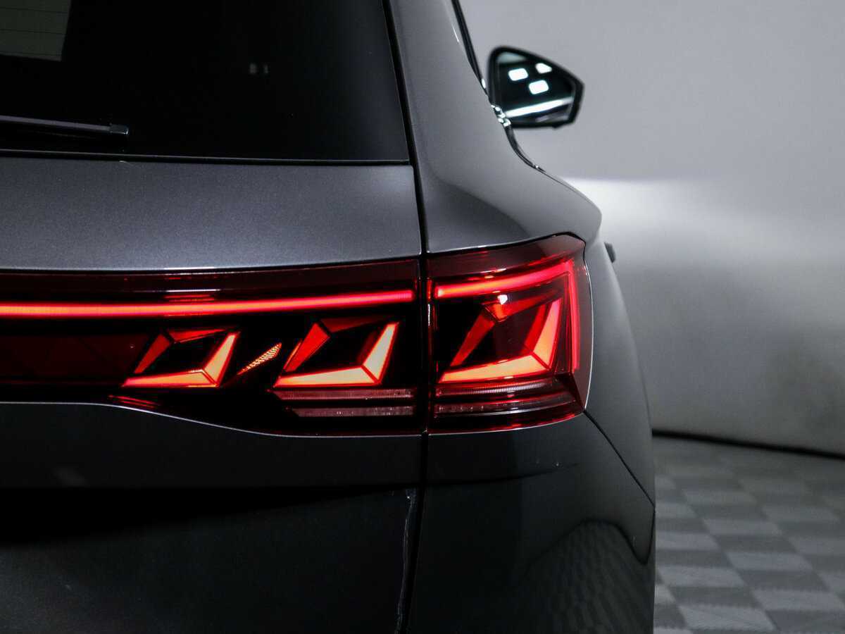 Купить Volkswagen Touareg, 2023, 7 751 км, фото №21