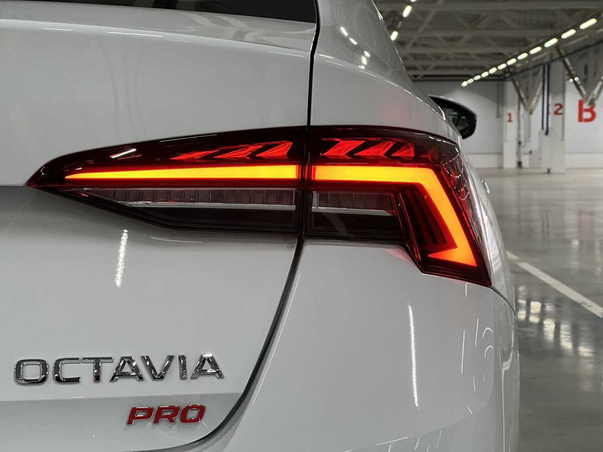 Купить Skoda Octavia, 2024, 104 км, фото №9