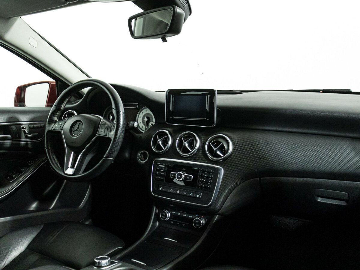 Купить Mercedes-Benz A-Класс 180 III (W176), 2013, 126 995 км, фото №9