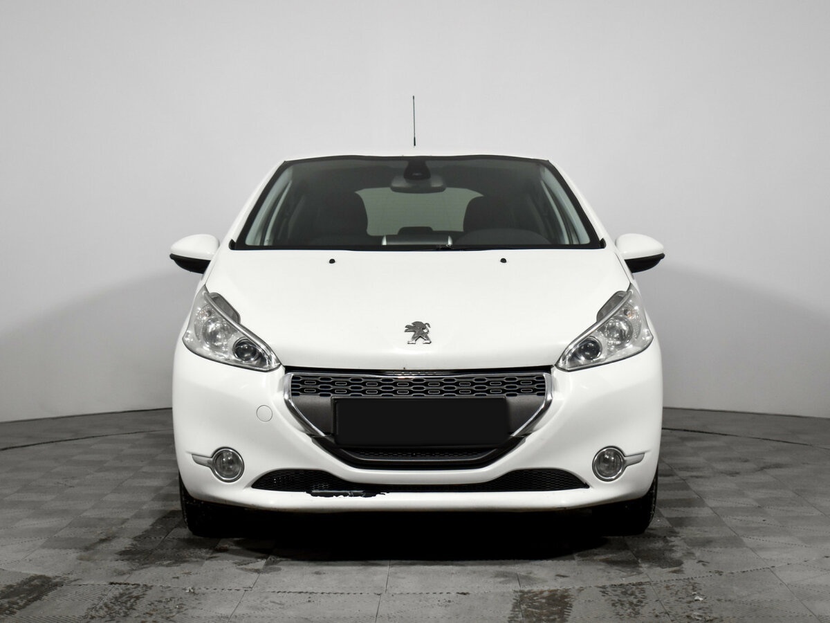 Купить Peugeot 208 I, 2013, 190 000 км, фото №2