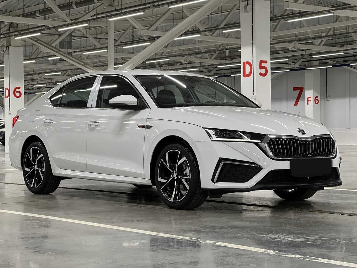 Купить Skoda Octavia, 2024, 104 км, фото №3