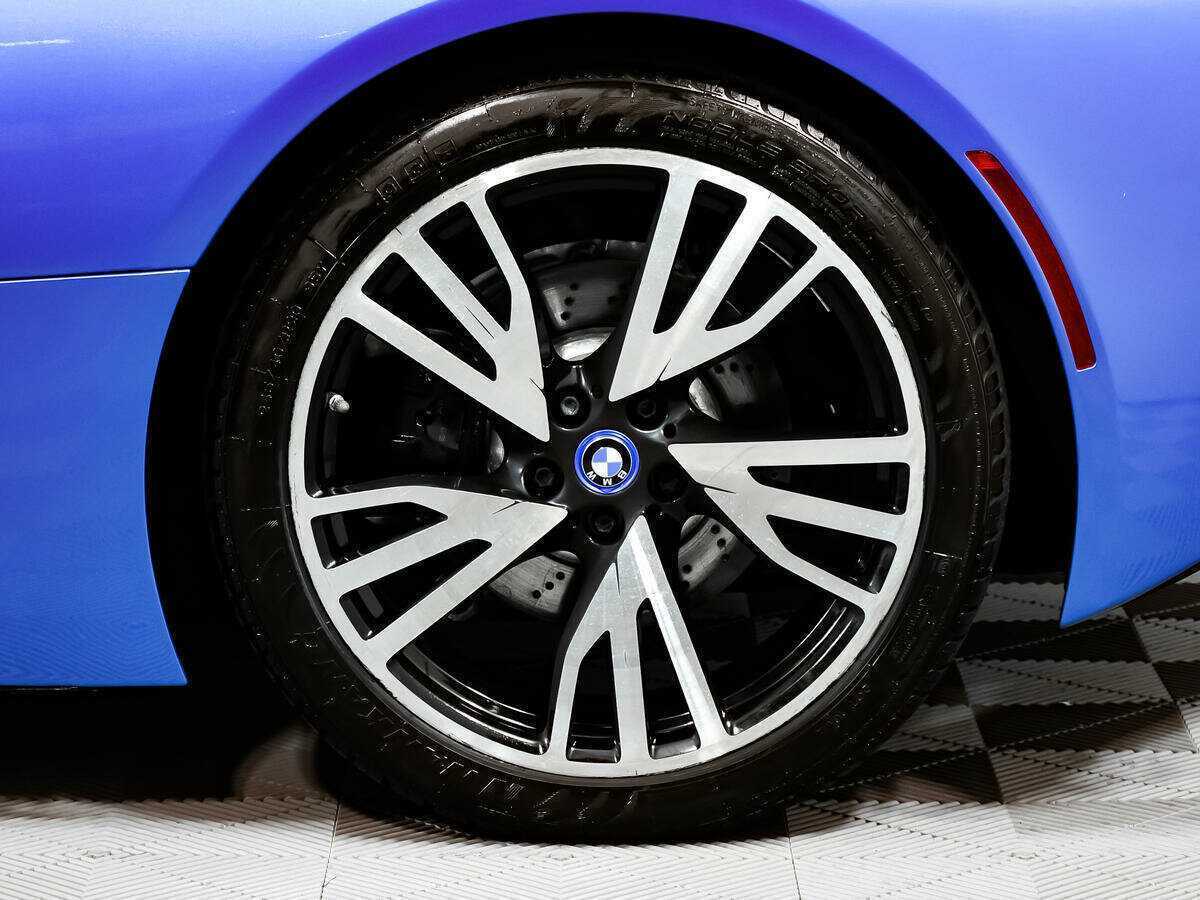 Купить BMW i8, 2016, 81 038 км, фото №14