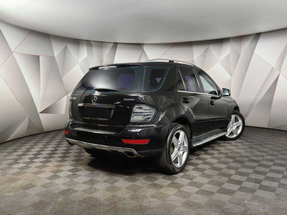 Купить Mercedes-Benz M-Класс 350, 2011, 157 153 км, фото №2