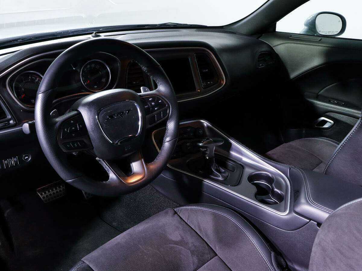Купить Dodge Challenger R__T, 2021, 9 975 км, фото №13