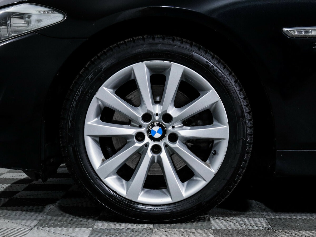 Купить BMW 5 серии 528i xDrive VI (F10/F11/F07), 2011, 208 224 км, фото №11