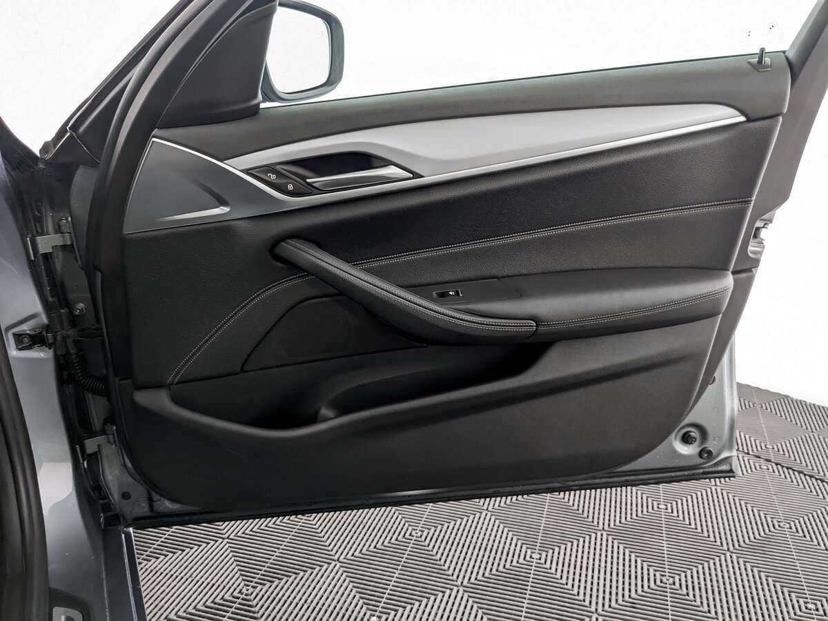 Купить BMW 5 серии 530d xDrive, 2019, 108 817 км, фото №21