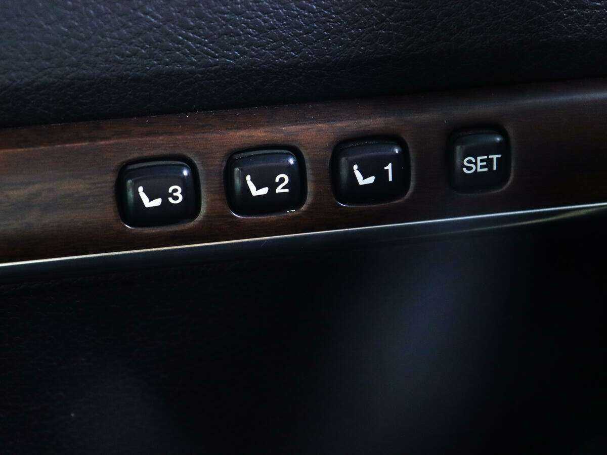 Купить Toyota Land Cruiser, 2017, 136 360 км, фото №21