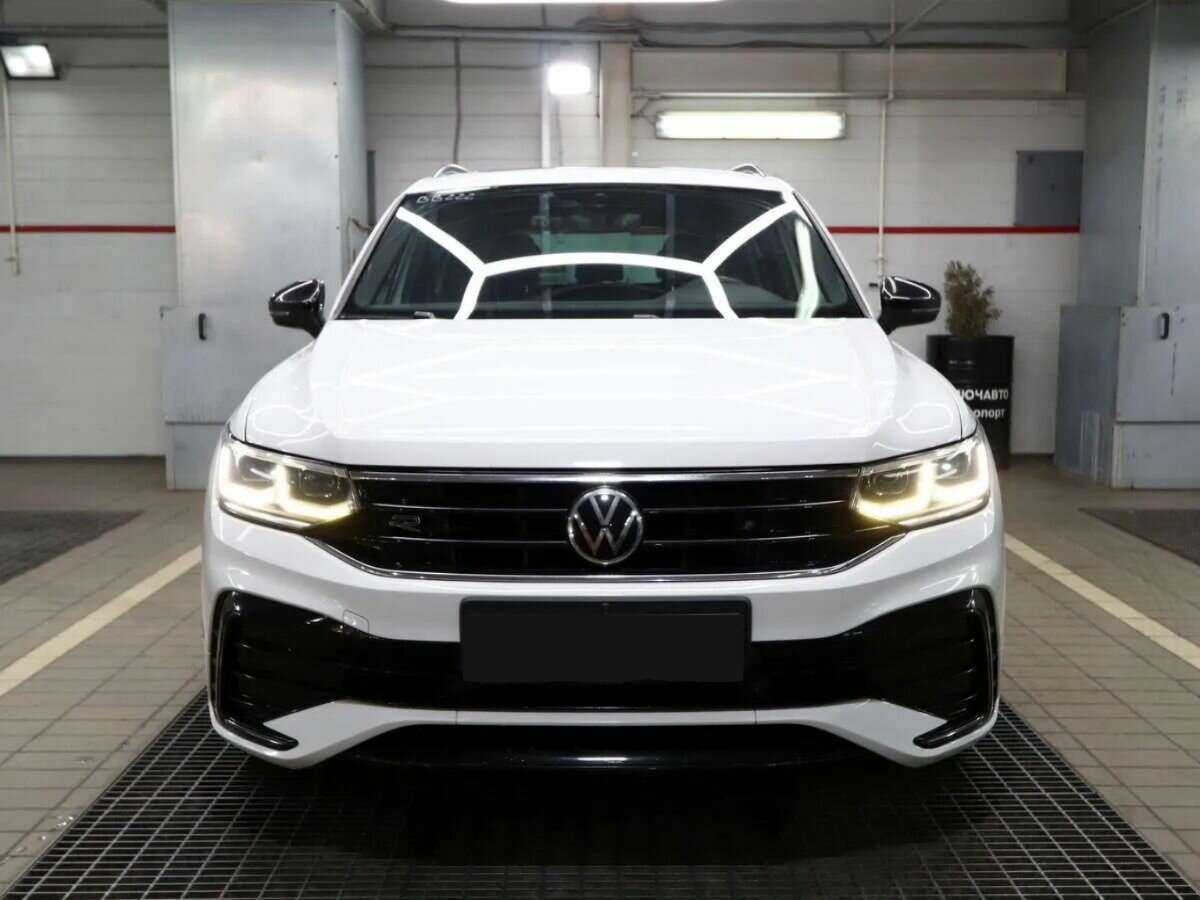 Купить Volkswagen Tiguan, 2021, 94 200 км, фото №3