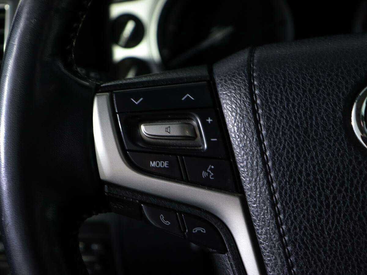 Купить Toyota Land Cruiser, 2017, 129 210 км, фото №17