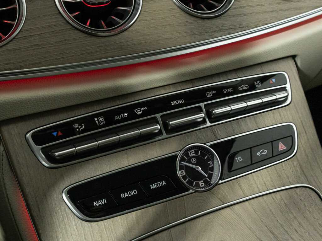 Купить Mercedes-Benz E-Класс 200, 2020, 84 940 км, фото №20