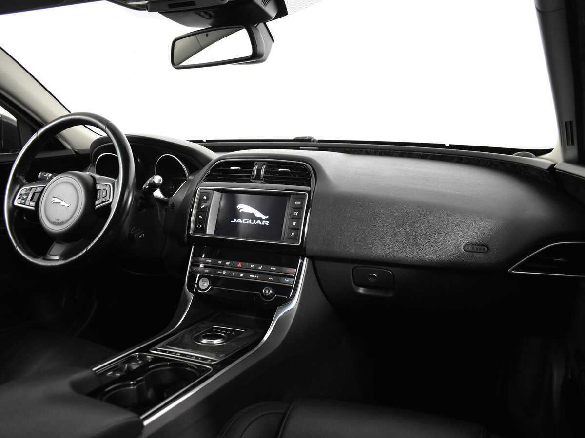 Купить Jaguar XE, 2016, 184 000 км, фото №13