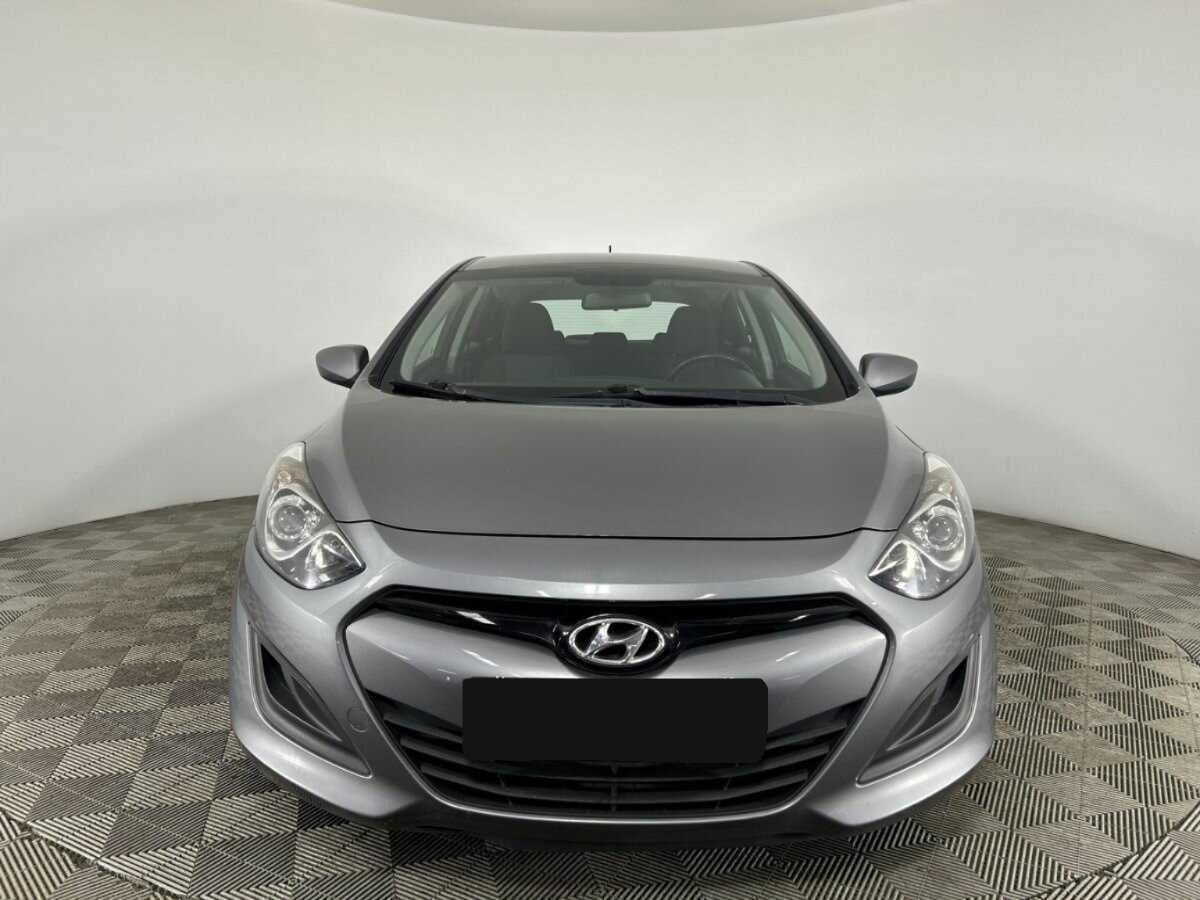 Купить Hyundai i30, 2012, 145 241 км, фото №2