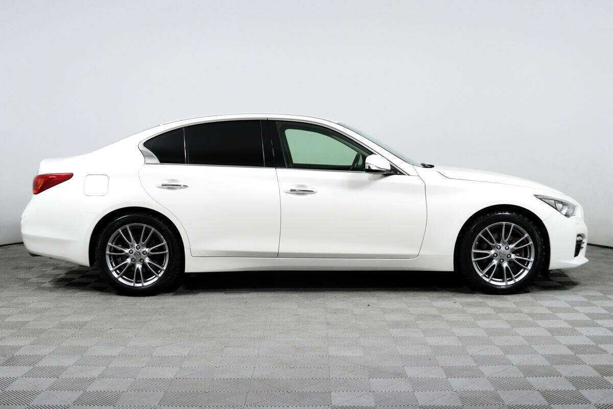 Купить Infiniti Q50, 2016, 108 118 км, фото №4