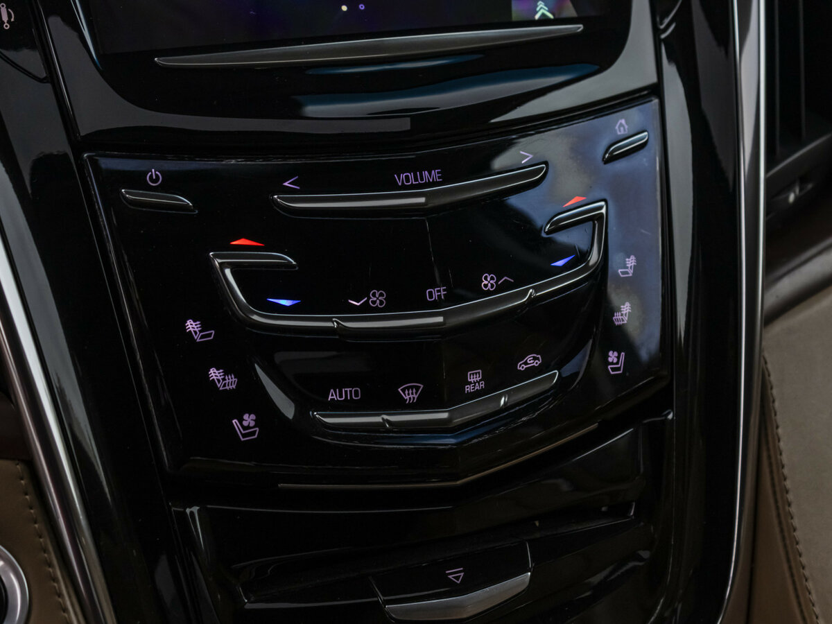 Купить Cadillac Escalade IV, 2016, 153 018 км, фото №17