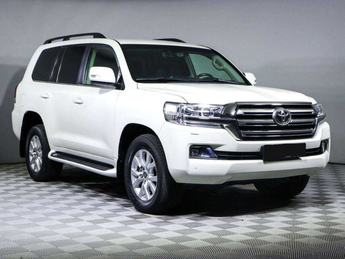 Купить Toyota Land Cruiser, 2017, 136 360 км, фото №3