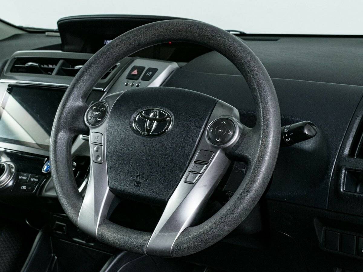 Купить Toyota Prius Alpha, 2017, 108 500 км, фото №14