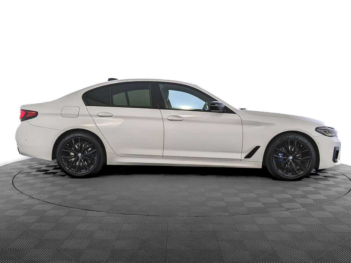 Купить BMW 5 серии 530d xDrive, 2020, 64 100 км, фото №4
