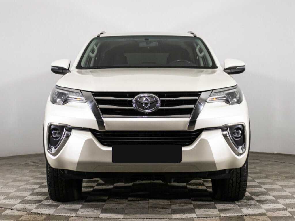 Купить Toyota Fortuner, 2019, 69 233 км, фото №2