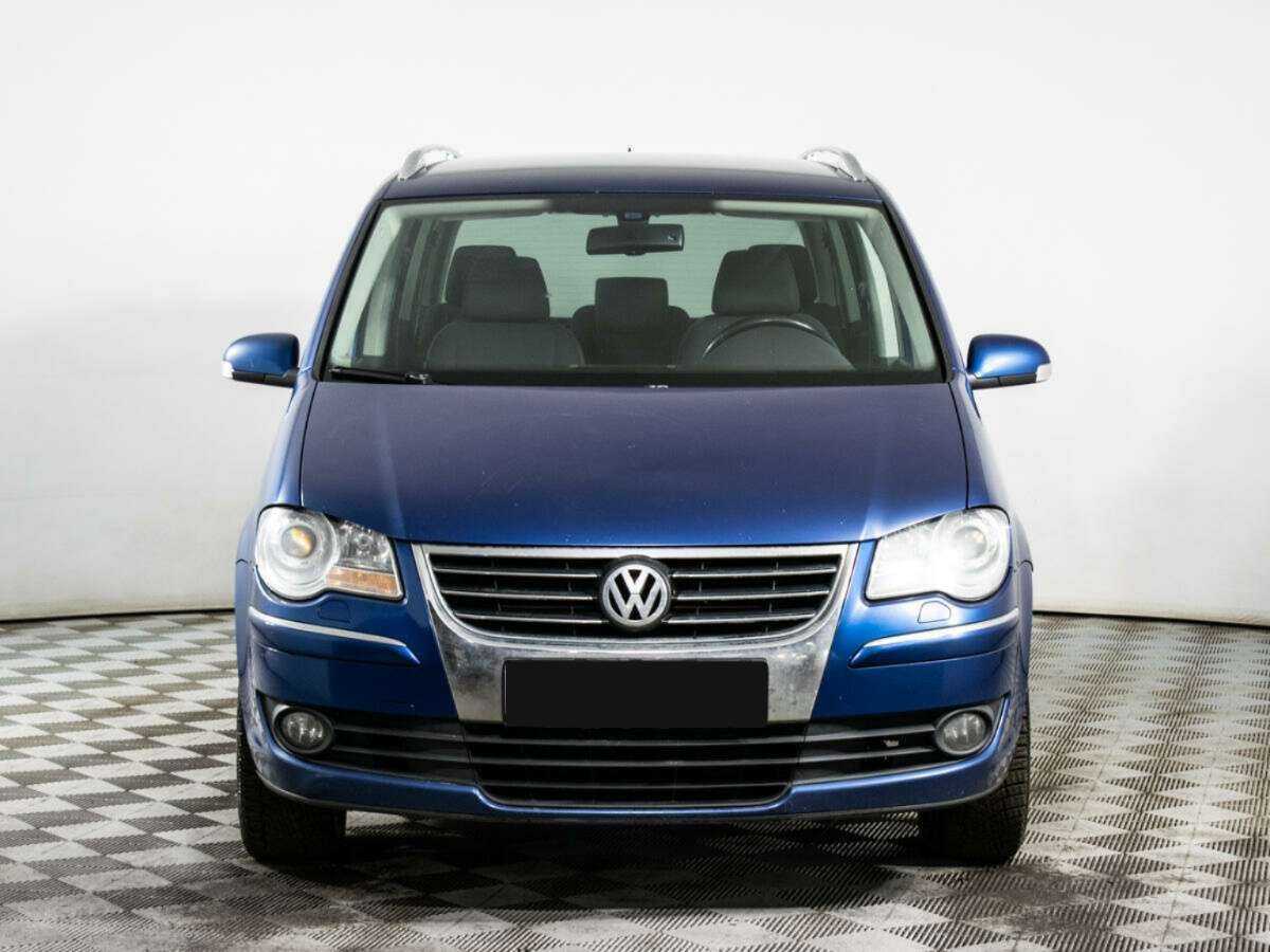 Купить Volkswagen Touran, 2008, 190 388 км, фото №2