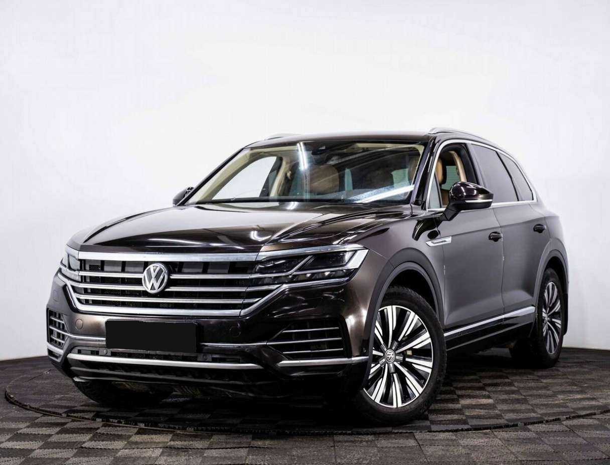 Купить Volkswagen Touareg, 2018, 235 000 км, фото №1