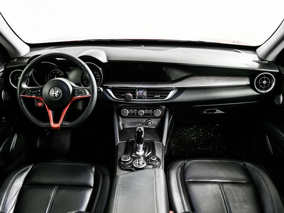 Купить Alfa Romeo Stelvio, 2017, 75 972 км, фото №11