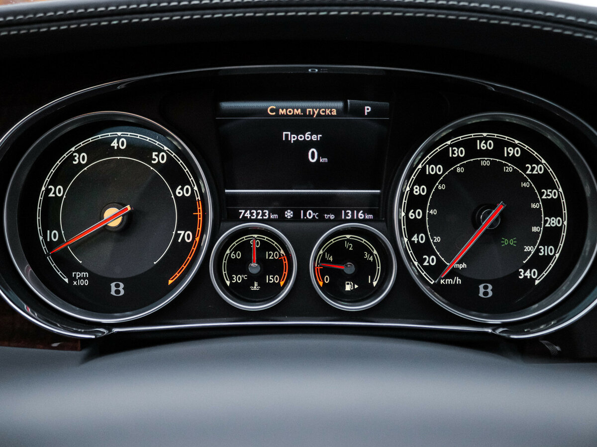 Купить Bentley Flying Spur II, 2014, 74 321 км, фото №9