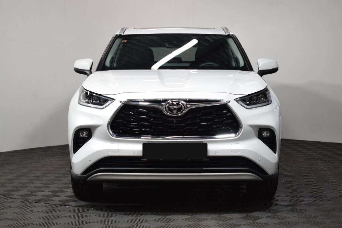 Купить Toyota Highlander, 2023, 123 км, фото №2
