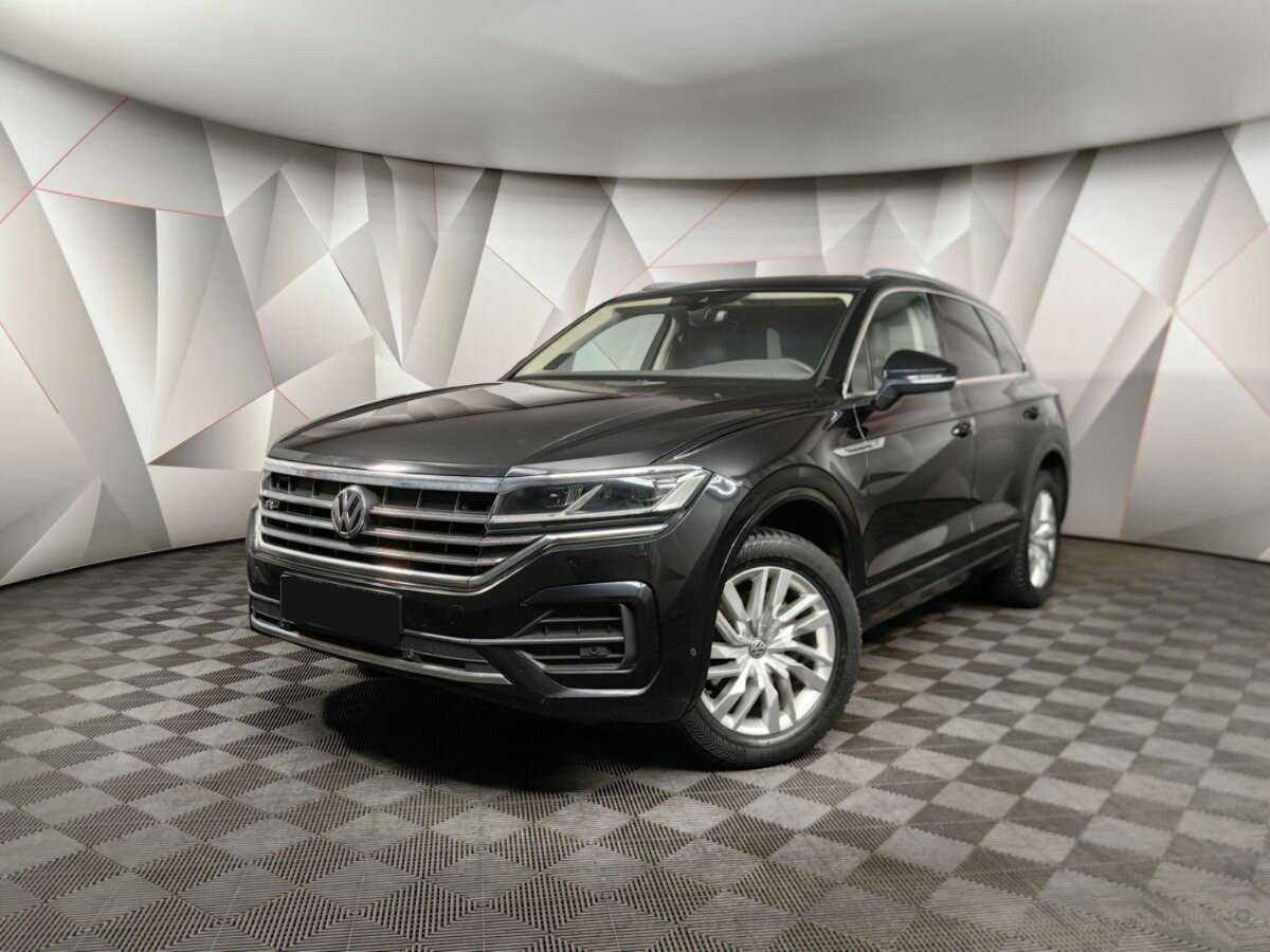 Купить Volkswagen Touareg, 2018, 139 797 км, фото №1