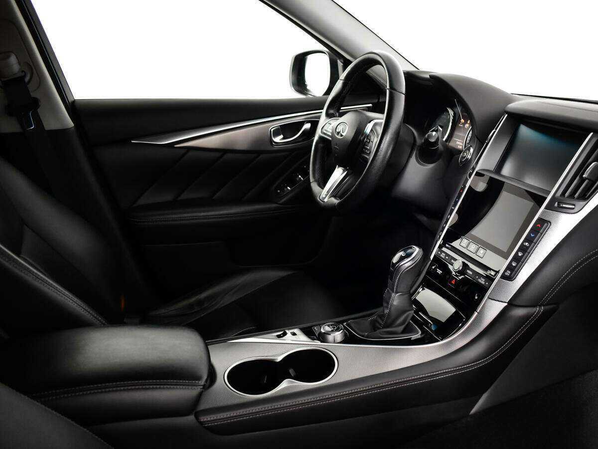 Купить Infiniti Q50, 2018, 109 239 км, фото №9