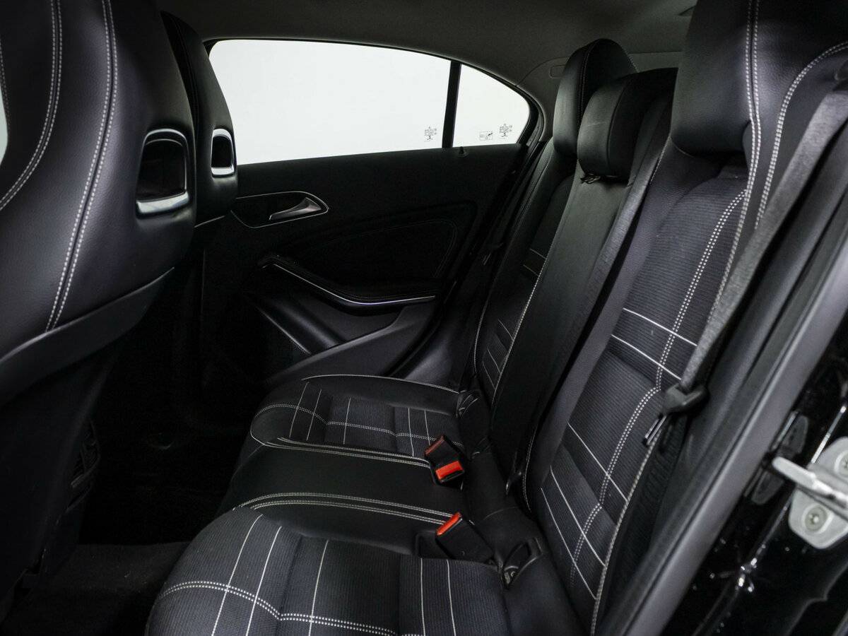 Купить Mercedes-Benz A-Класс 180 III (W176) Рестайлинг, 2016, 135 781 км, фото №13