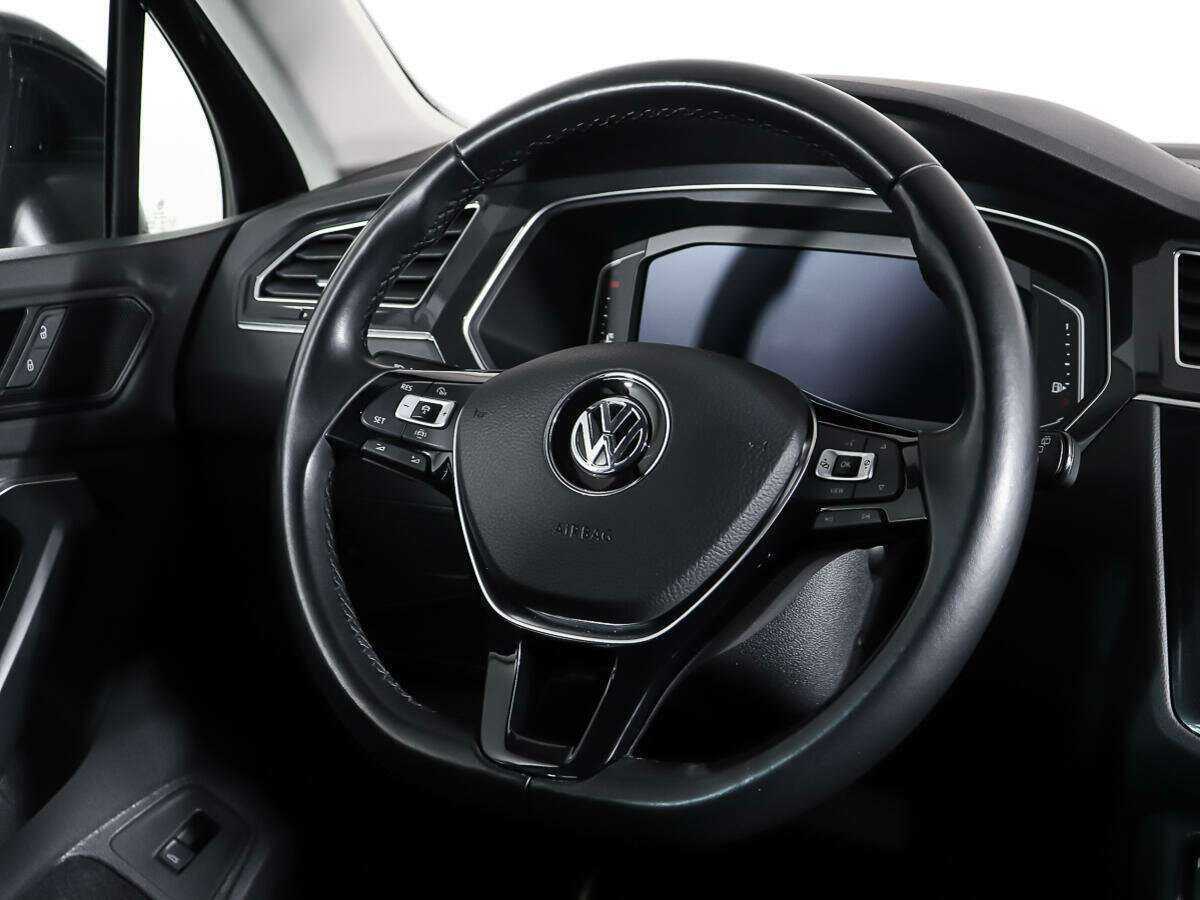 Купить Volkswagen Tiguan, 2020, 70 446 км, фото №16