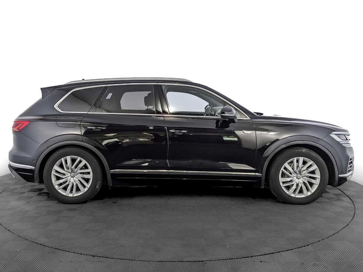 Купить Volkswagen Touareg, 2019, 107 513 км, фото №4