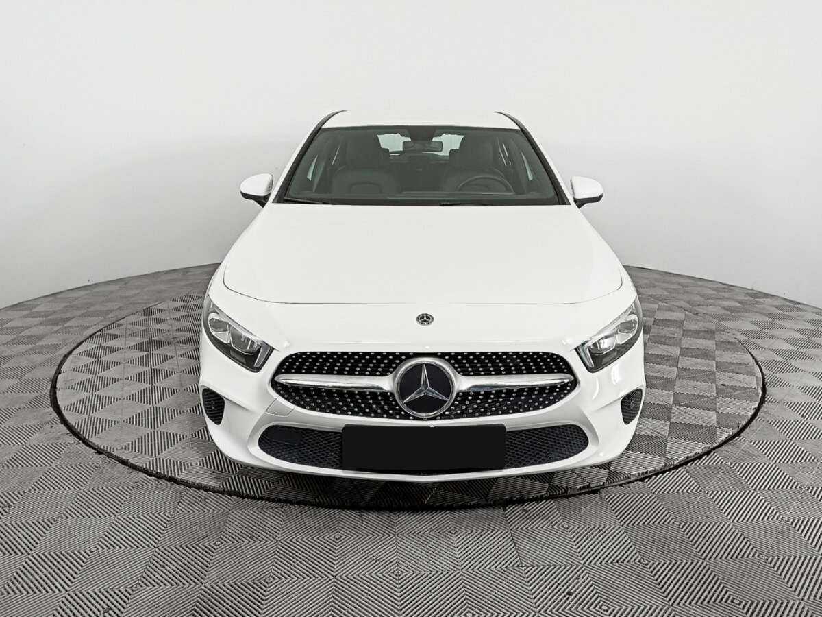 Купить Mercedes-Benz A-Класс 200, 2018, 96 216 км, фото №2