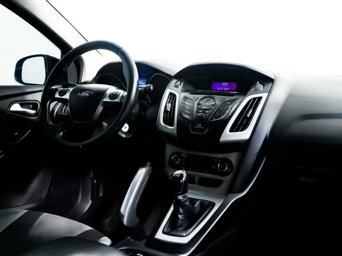 Купить Ford Focus, 2011, 303 954 км, фото №9