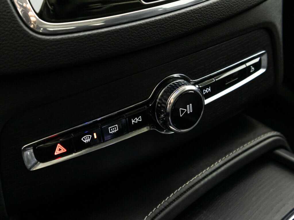 Купить Volvo XC90 B5, 2020, 69 537 км, фото №23