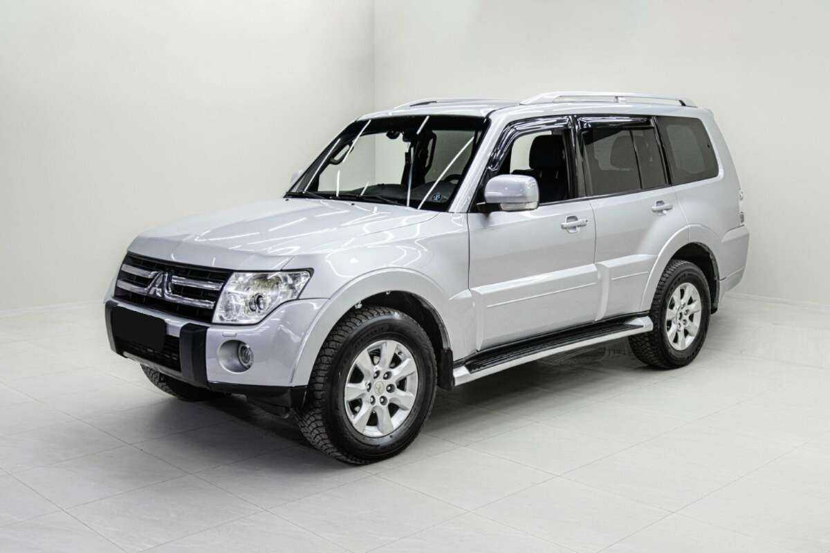 Купить Mitsubishi Pajero, 2011, 176 000 км, фото №1