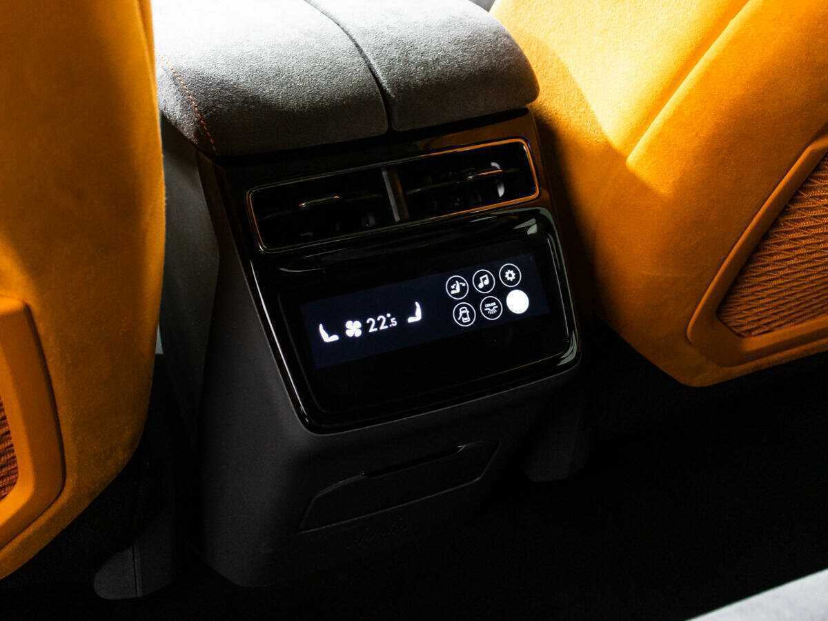 Купить Zeekr 001 100 kWh, 2023, 109 км, фото №23