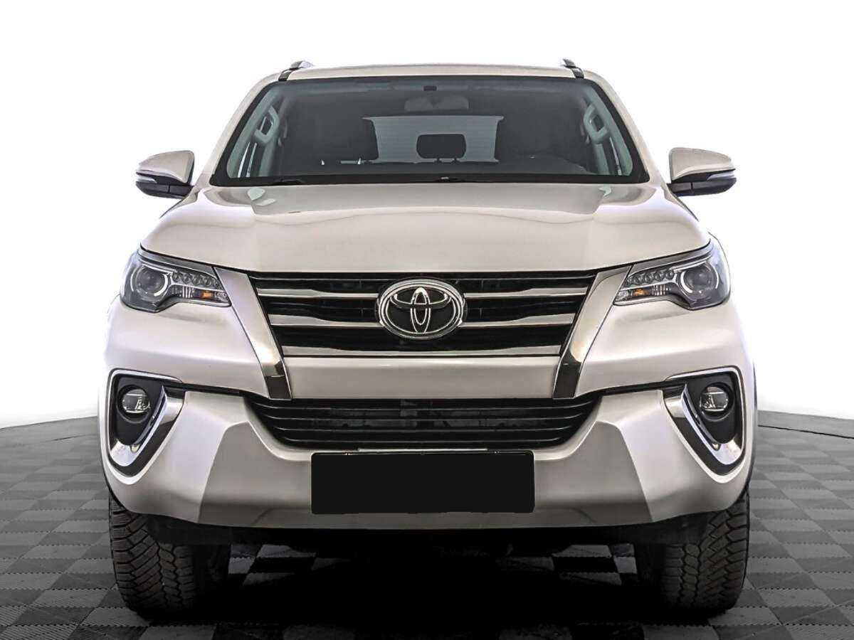 Купить Toyota Fortuner, 2019, 148 000 км, фото №2