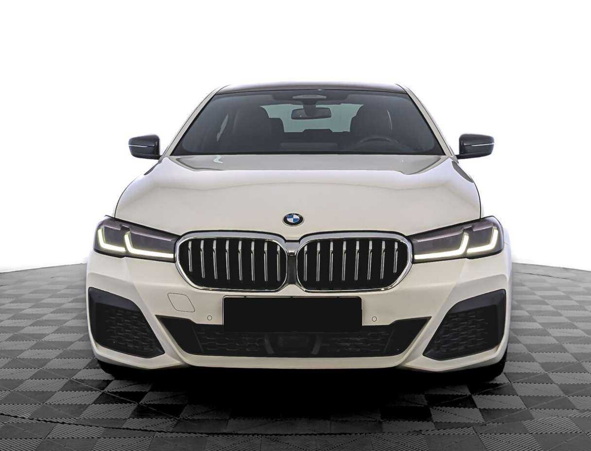 Купить BMW 5 серии 530d xDrive, 2020, 64 100 км, фото №2