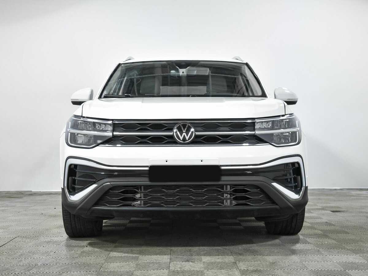 Купить Volkswagen Tharu, 2023, 3 013 км, фото №2