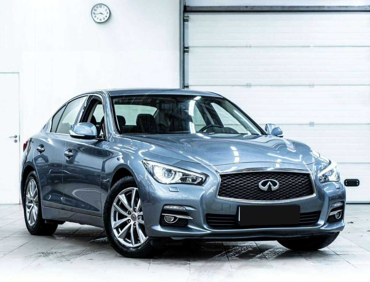 Купить Infiniti Q50, 2016, 82 000 км, фото №2