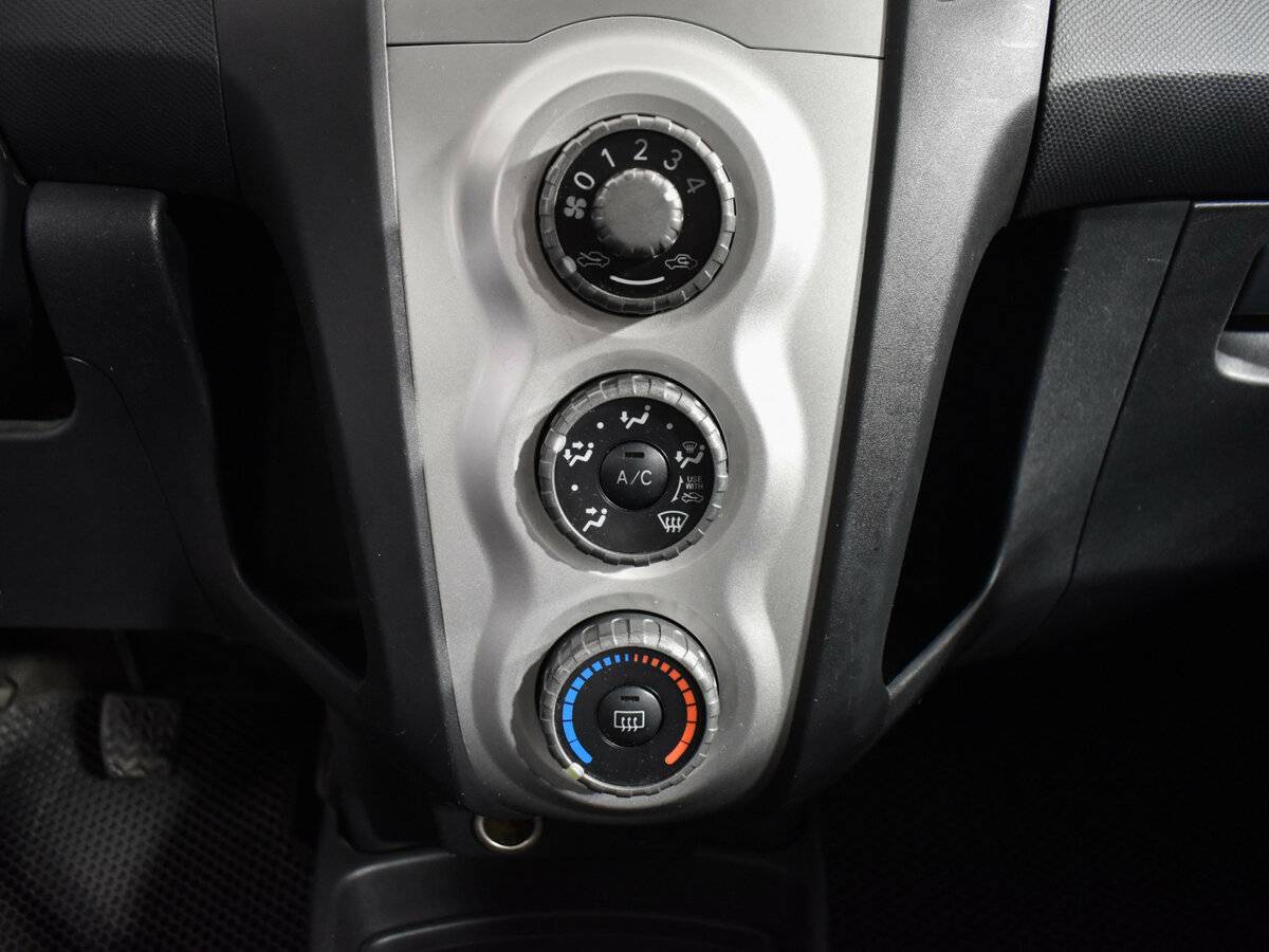 Купить Toyota Yaris II, 2008, 193 370 км, фото №15