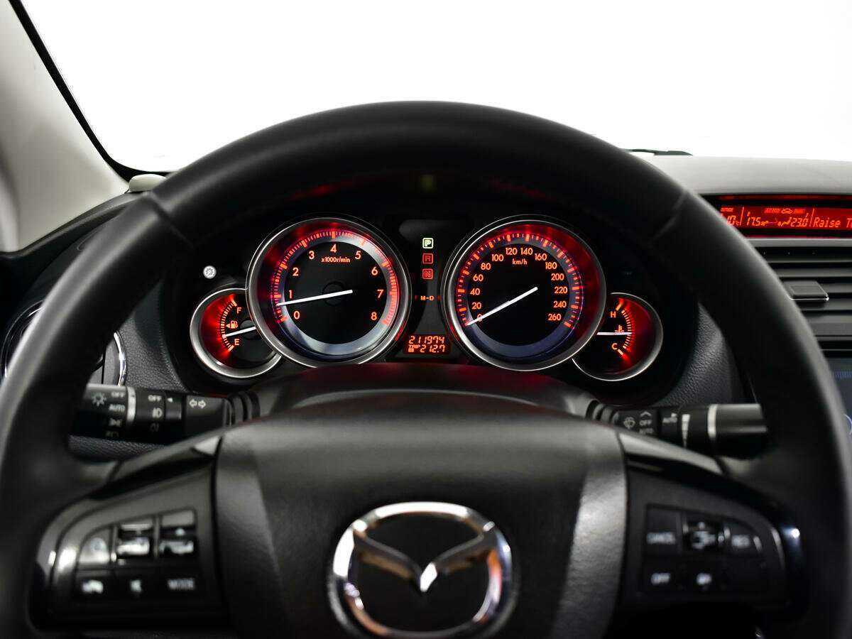 Купить Mazda 6, 2010, 211 973 км, фото №9