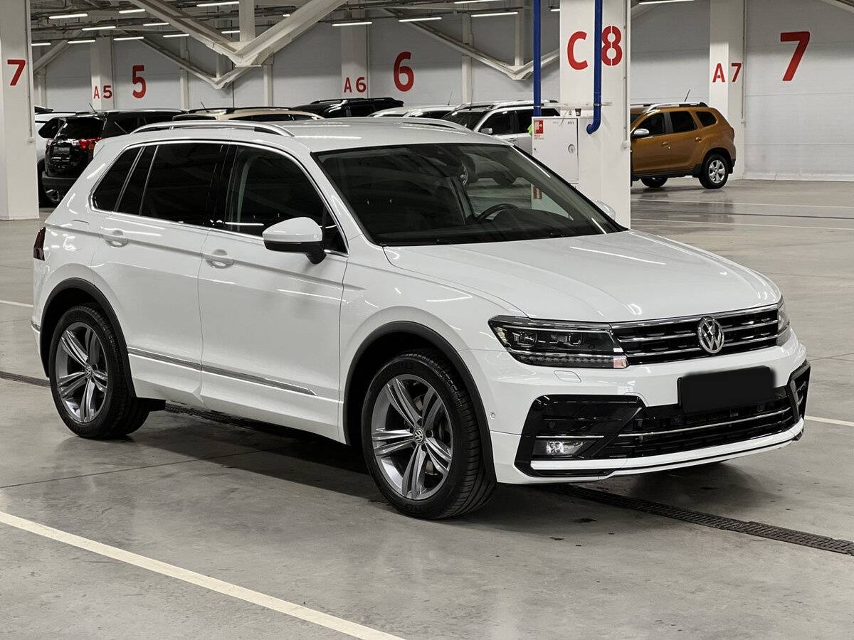 Купить Volkswagen Tiguan, 2019, 75 377 км, фото №3