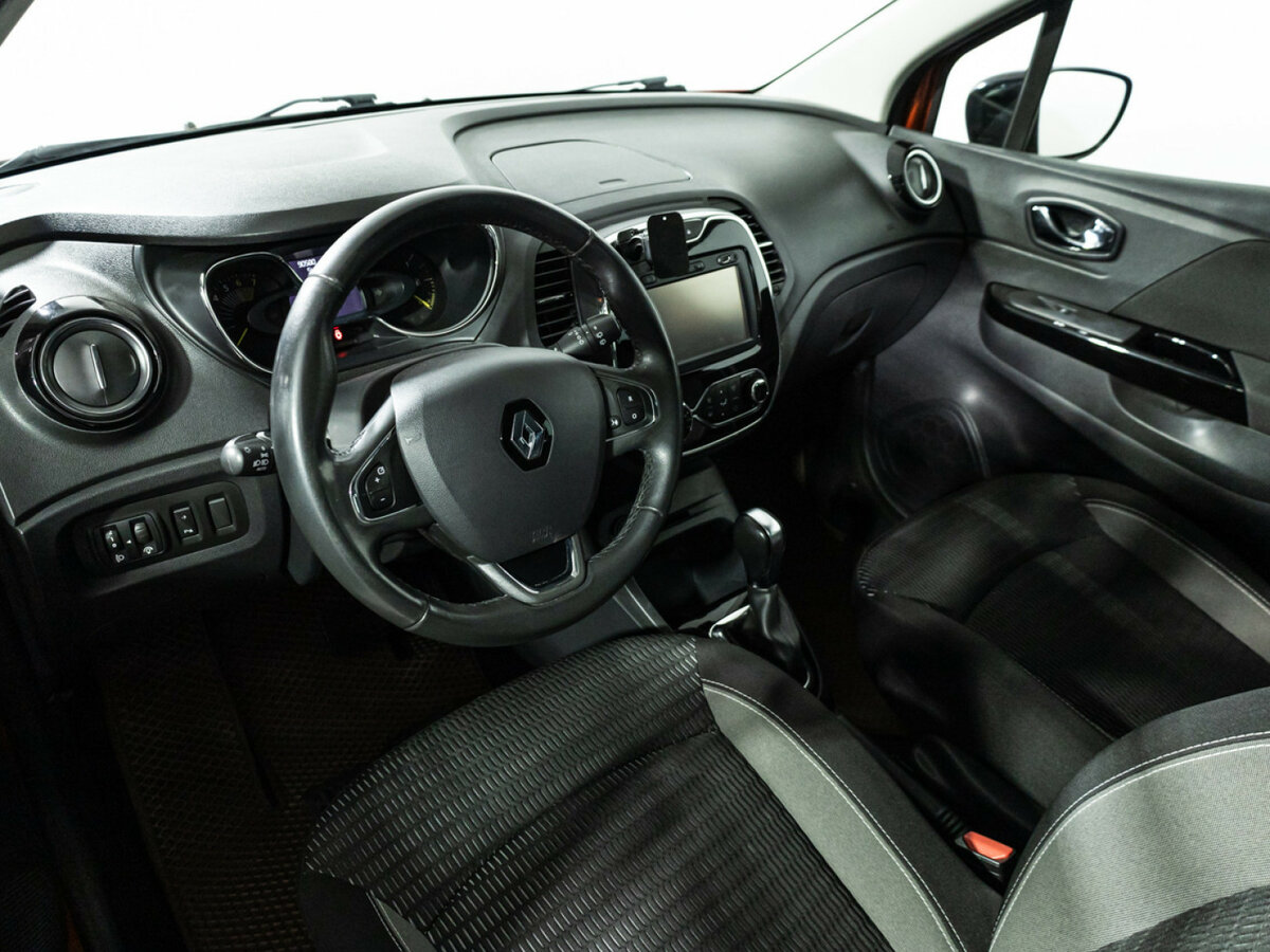 Купить Renault Kaptur I, 2016, 90 560 км, фото №9