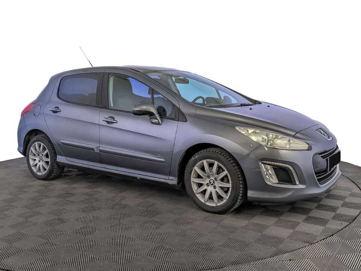 Купить Peugeot 308, 2011, 114 000 км, фото №3