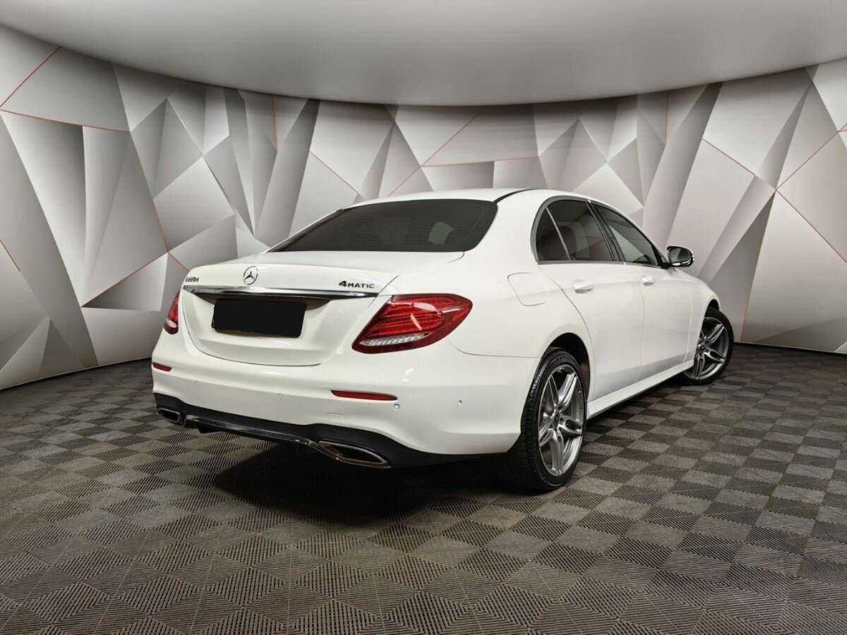 Купить Mercedes-Benz E-Класс 220 d, 2020, 106 124 км, фото №2