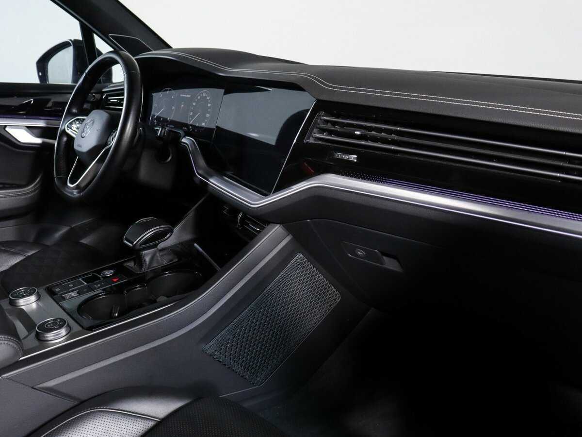 Купить Volkswagen Touareg, 2021, 81 001 км, фото №6